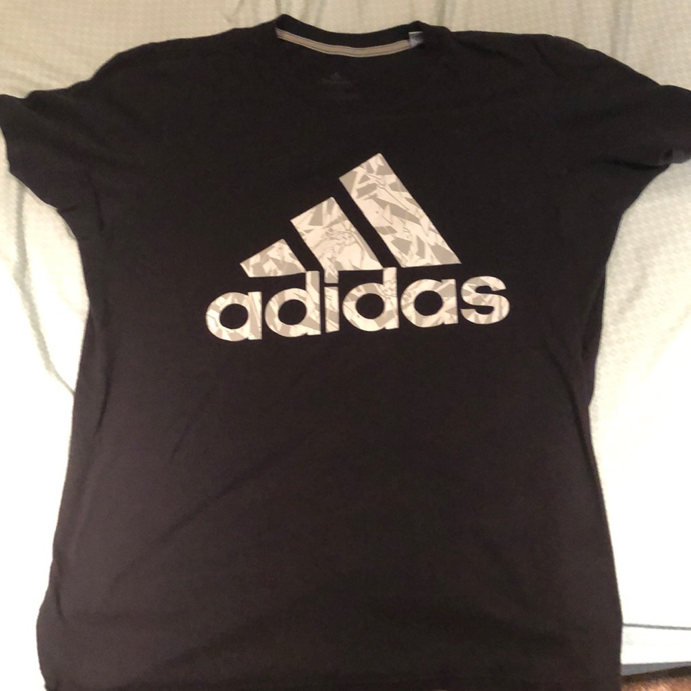 Adidas t-shirt